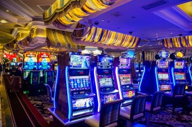 kudaslot login live roulette table with dealer video and betting interface on iOS